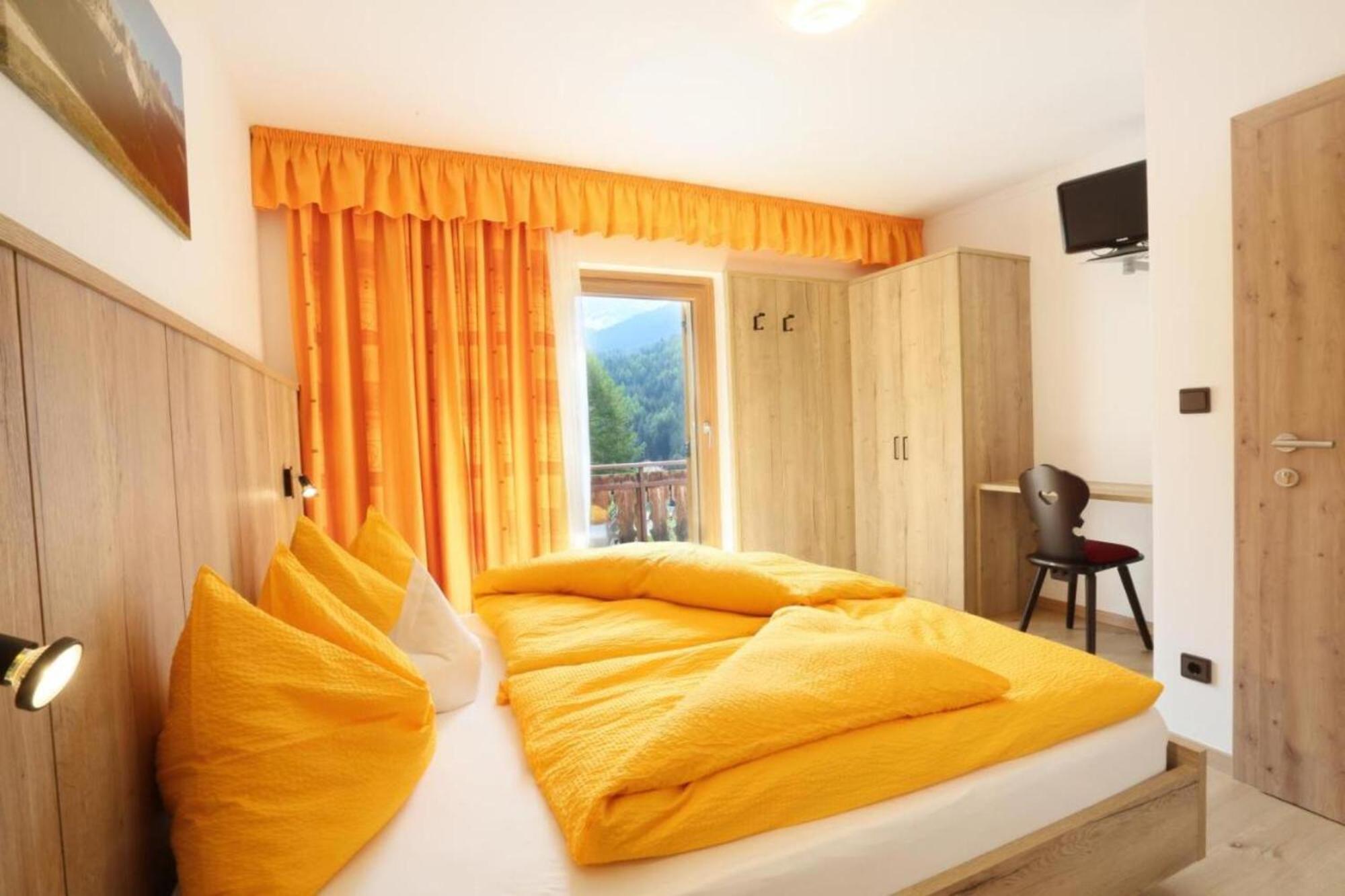 Bed and Breakfast Veltierhof Villnoess Esterno foto